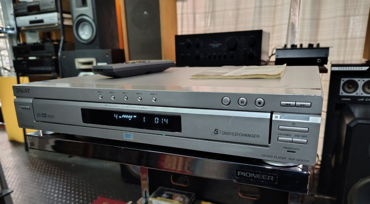 sony-dvpnc675p